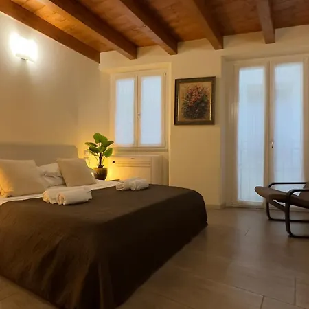 Apartman Medioevo I - A Due Passi Dal Duomo